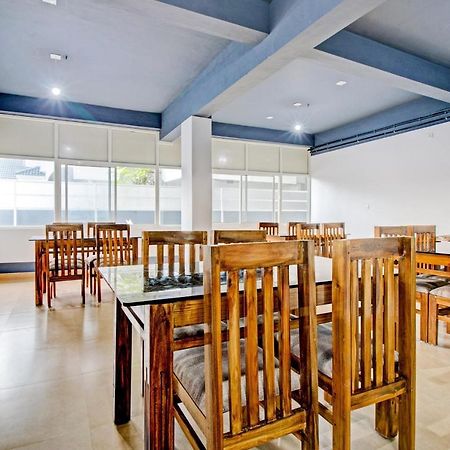 Collection O Aramam Executive Inn Kochi Eksteriør bilde