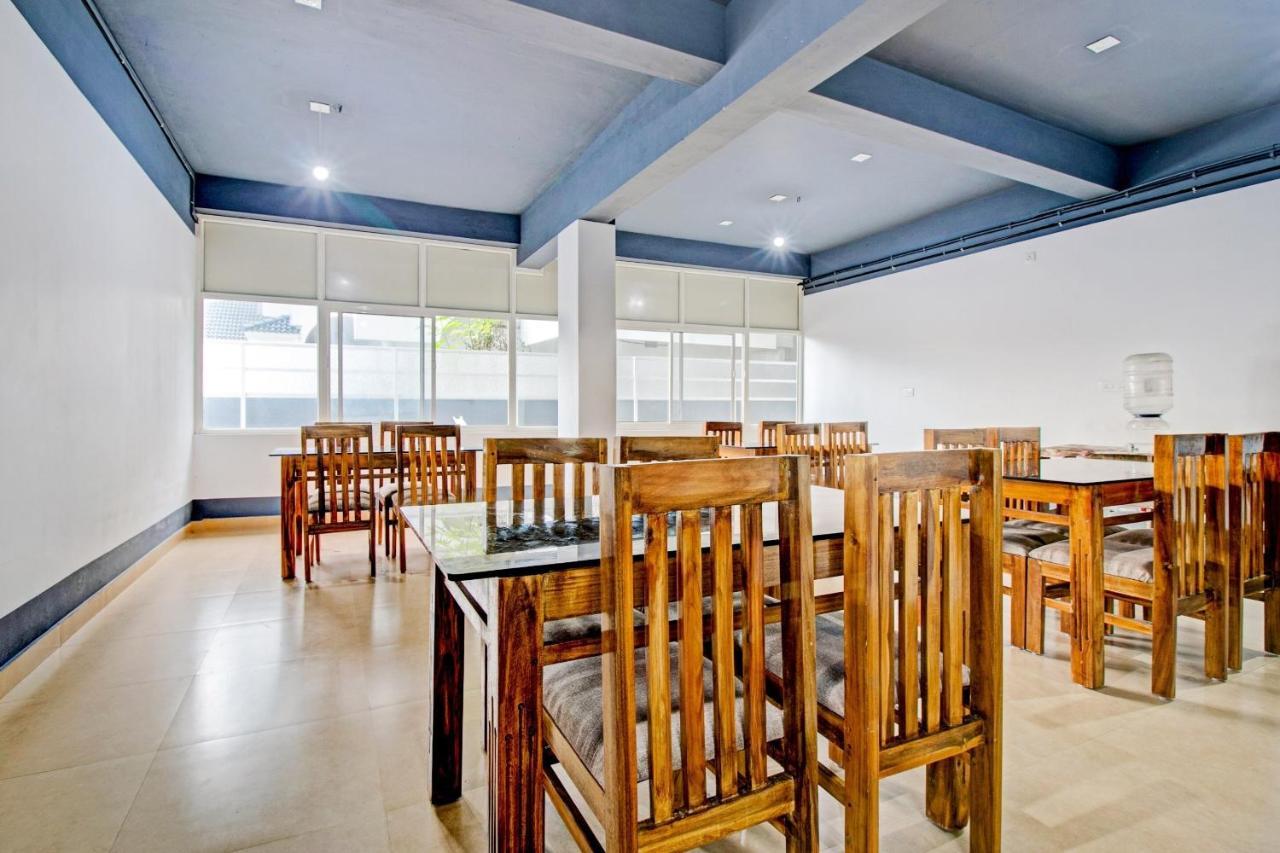 Collection O Aramam Executive Inn Kochi Eksteriør bilde
