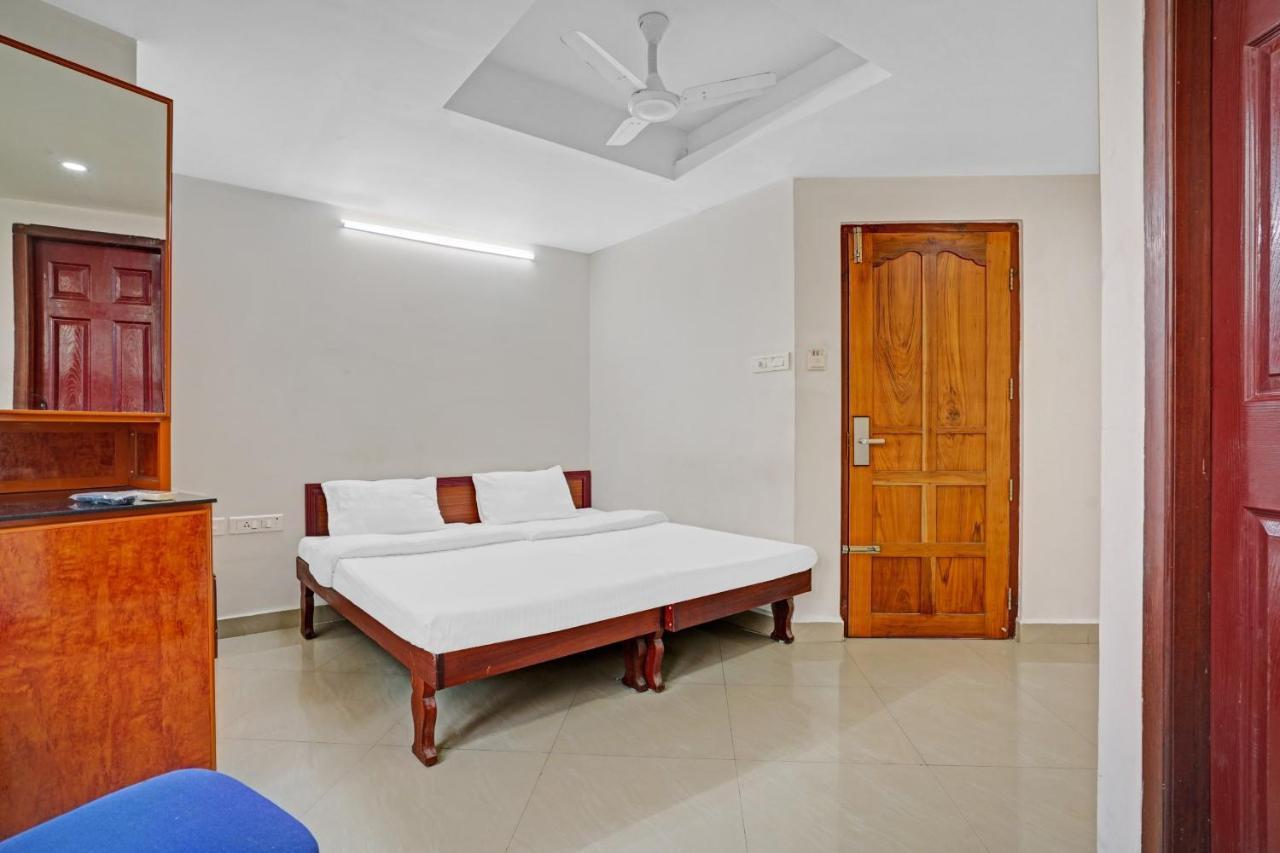 Collection O Aramam Executive Inn Kochi Eksteriør bilde