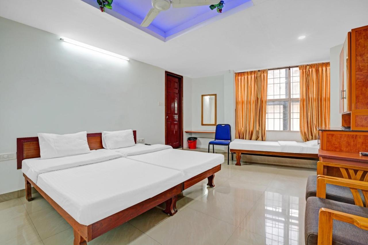 Collection O Aramam Executive Inn Kochi Eksteriør bilde
