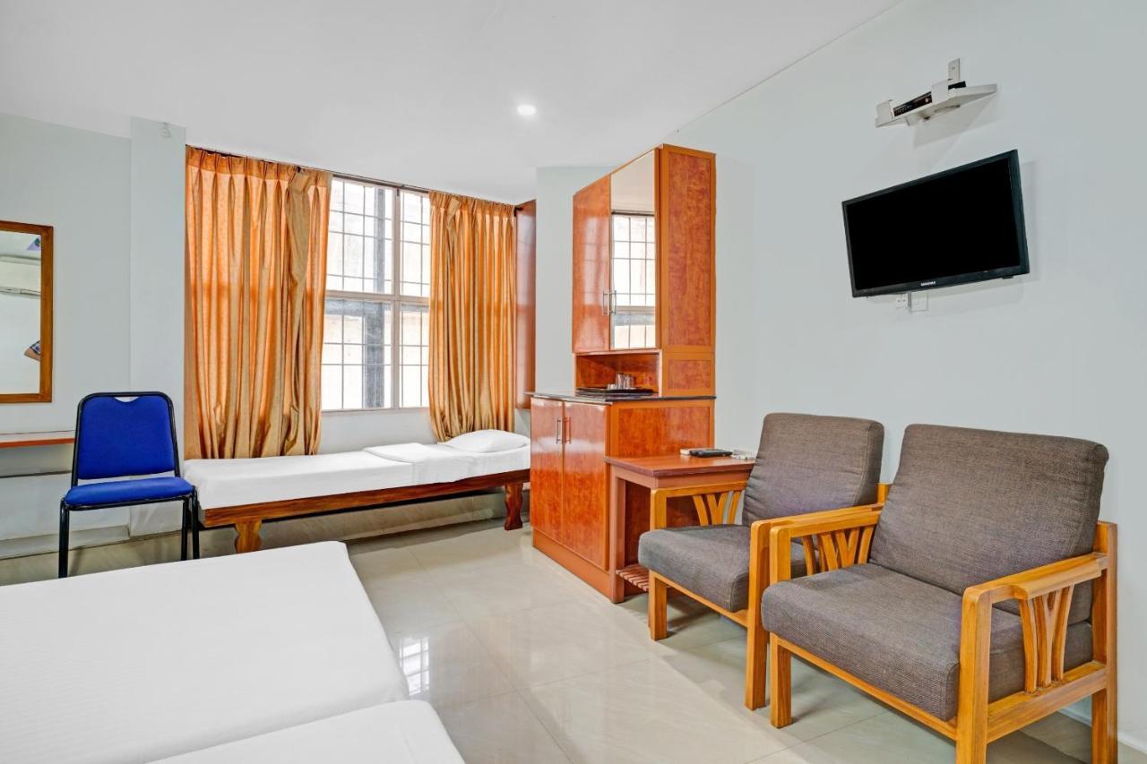 Collection O Aramam Executive Inn Kochi Eksteriør bilde